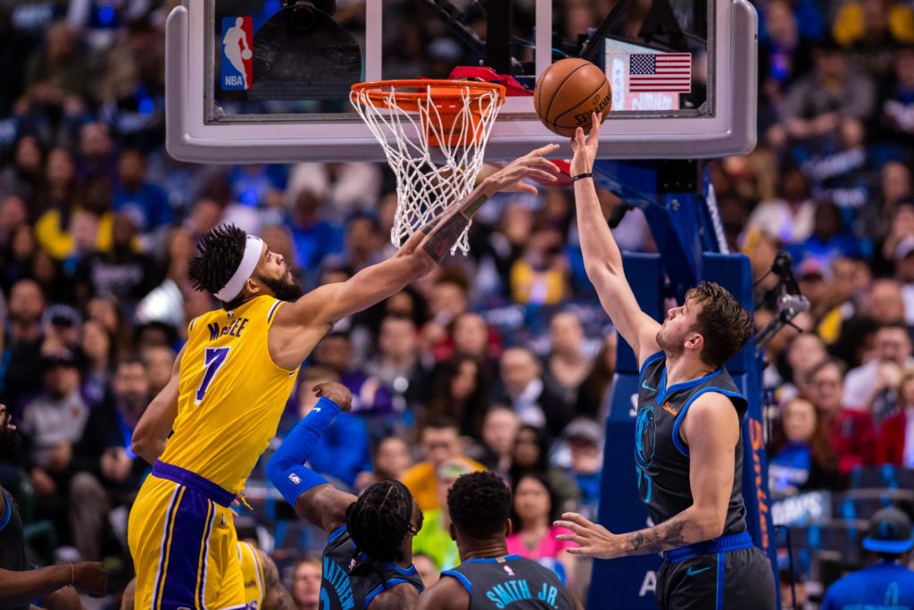 lakers-mavericks-luka-doncic